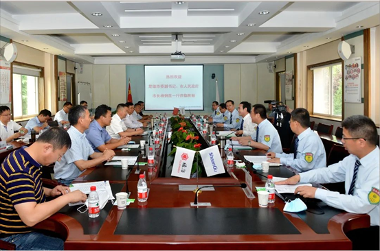 楚雄市委副书记、市长杨俐昆一行来beats365·(中国区)唯一官方网站考察调研